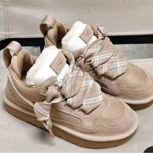 UGG Cream and Tan Footwear with Plush Lining